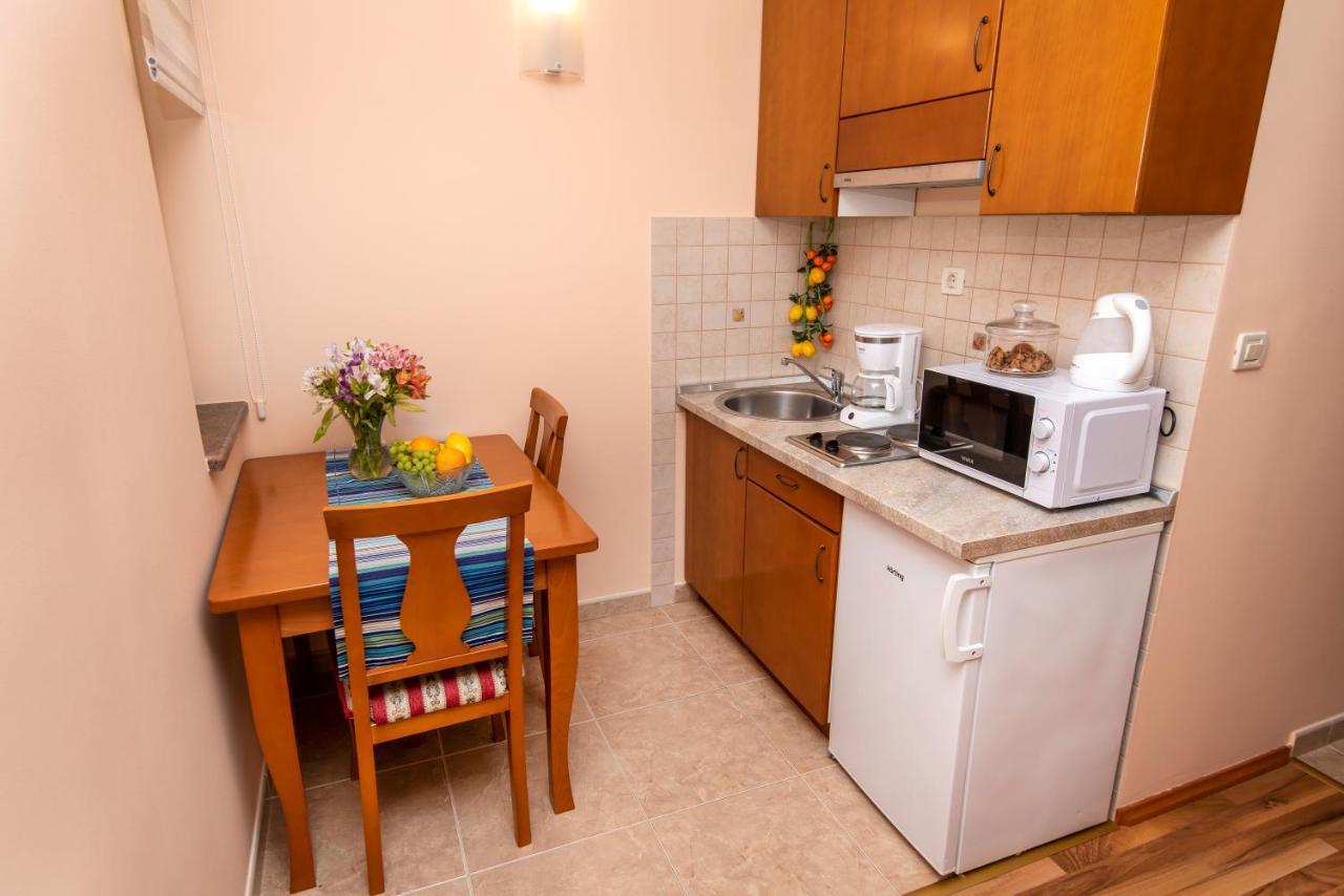 Antonio Apartmani Podstrana Exteriör bild