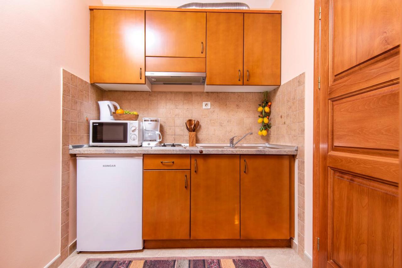 Antonio Apartmani Podstrana Exteriör bild