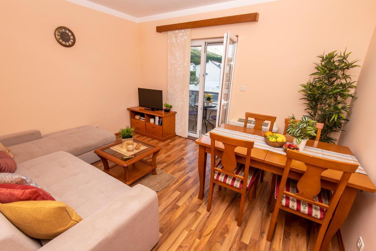 Antonio Apartmani Podstrana Exteriör bild