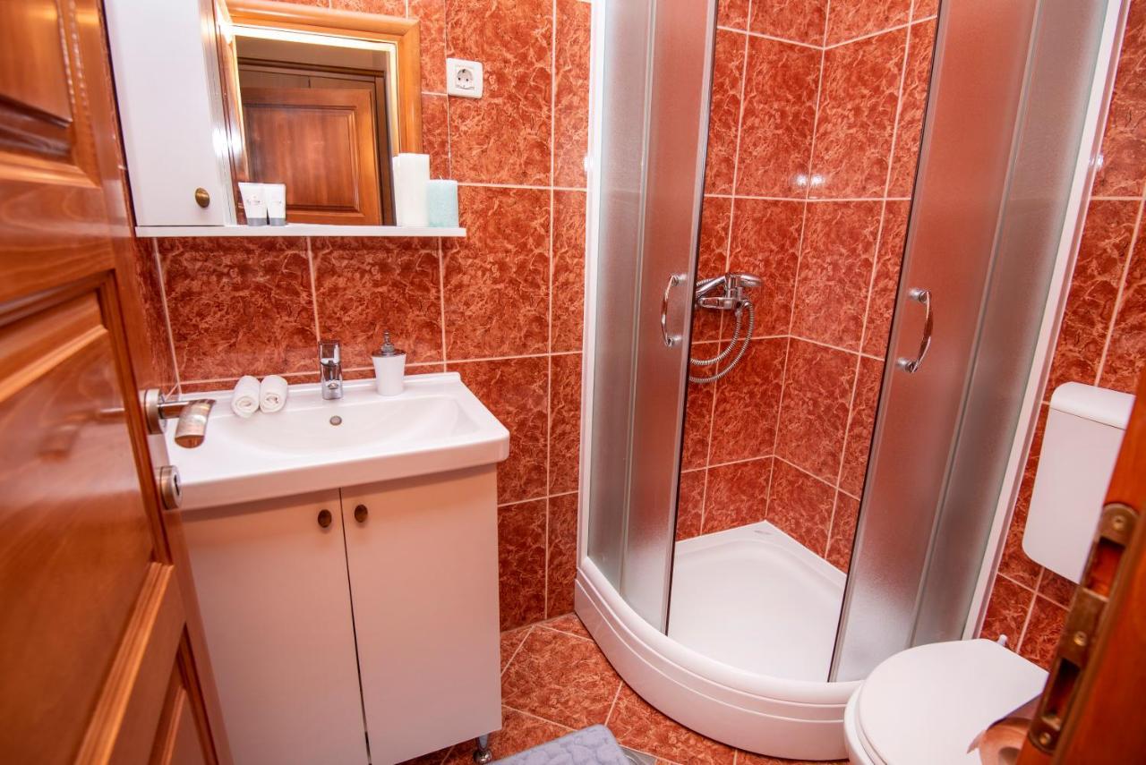 Antonio Apartmani Podstrana Exteriör bild