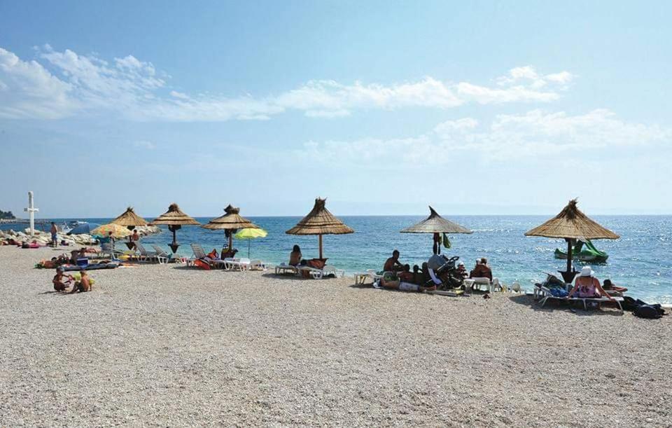 Antonio Apartmani Podstrana Exteriör bild